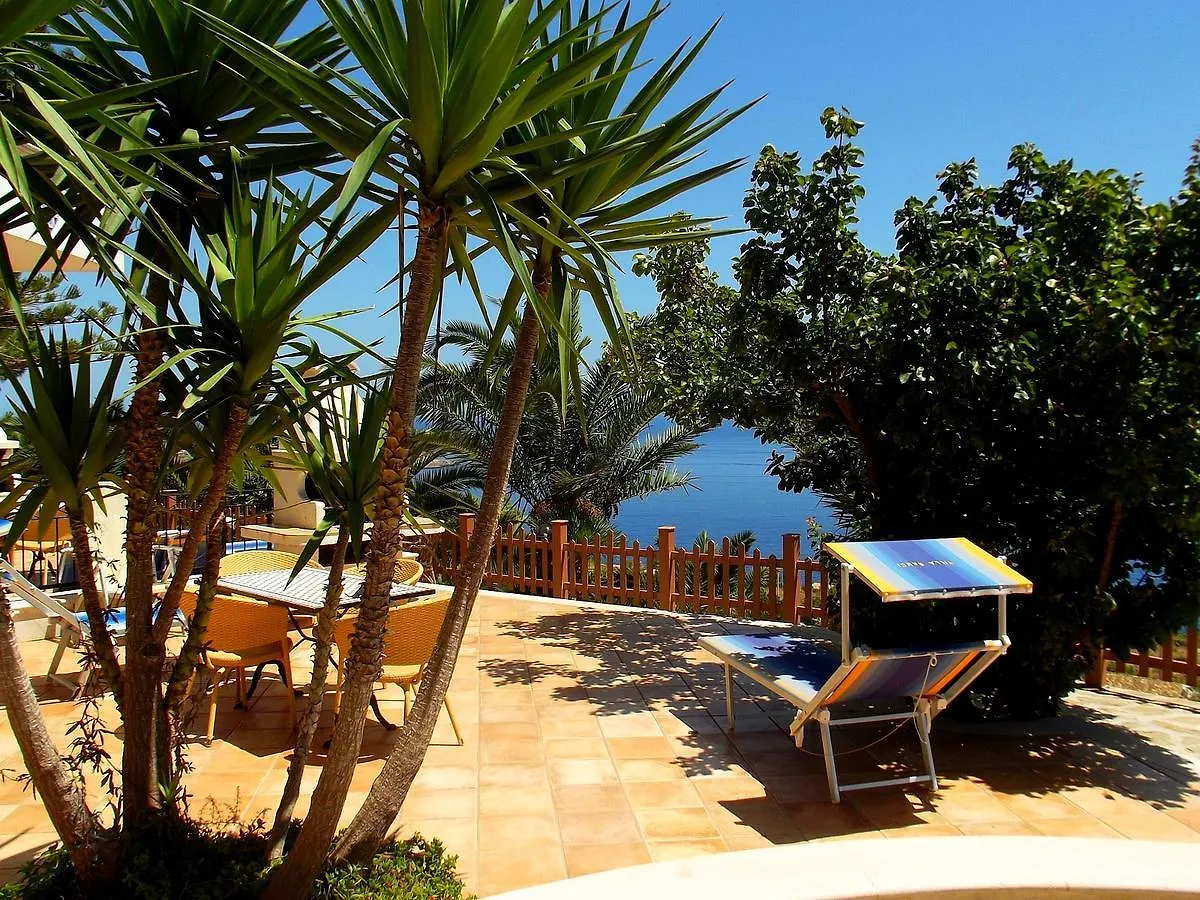 Villa Sauci B&B San Vito Lo Capo 0*,  Italia